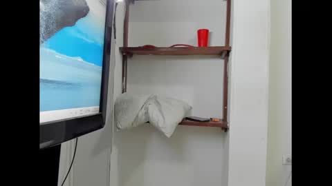 Snapshot of carolina_hard_love chatting on September 11, 12:33 am carolina_hard_love online show from September 11, 12:33 am