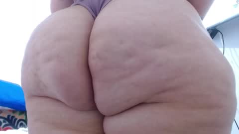 Snapshot of carolina_zabala_19 chatting on May 19, 5:08 pm carolina_zabala_19 online show from May 19, 5:08 pm