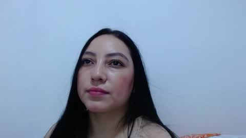 Snapshot of carolina_zabala_19 chatting on May 22, 4:23 pm carolina_zabala_19 online show from May 22, 4:23 pm