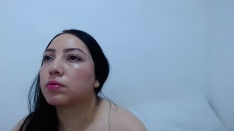 Snapshot of carolina_zabala_19 chatting on July 15, 2:44 pm carolina_zabala_19 online show from July 15, 2:44 pm