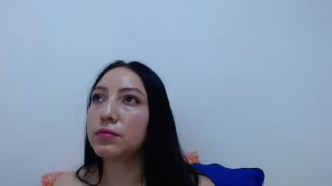 Snapshot of carolina_zabala_19 chatting on August 6, 4:31 pm carolina_zabala_19 online show from August 6, 4:31 pm