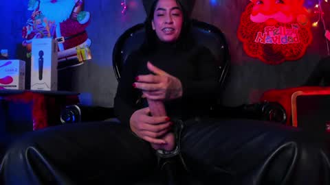 carolina online show from December 20, 8:45 pm