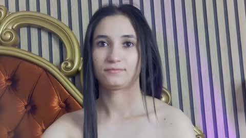 Snapshot of carolinahart chatting on June 25, 3:06 am carolinahart online show from June 25, 3:06 am