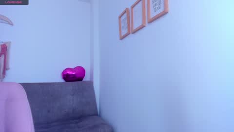 Carolina online show from December 10, 3:44 pm