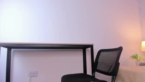 Snapshot of caroline_dh chatting on May 16, 11:31 am Caroline online show from May 16, 11:31 am