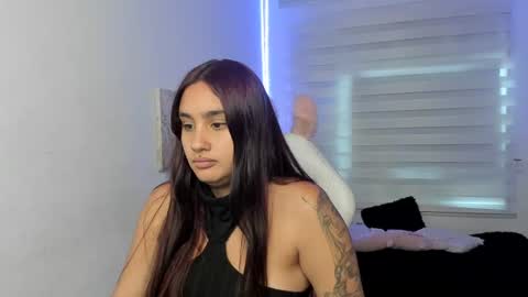 Snapshot of caroline_rodriguez_9 chatting on June 16, 6:43 pm caroline_rodriguez_9 online show from June 16, 6:43 pm