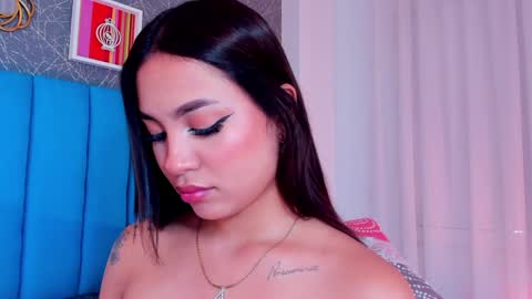 Snapshot of carolineegarcia chatting on January 16, 2:08 pm CarolineeGarcia online show from January 16, 2:08 pm