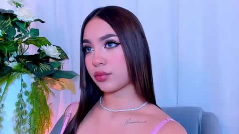 Snapshot of carolineegarcia chatting on February 3, 1:40 pm CarolineeGarcia online show from February 3, 1:40 pm