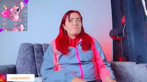 Carolinhe  online show from October 22, 7:35 pm