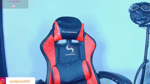 Carolinhe  online show from November 14, 9:02 pm