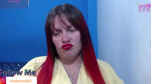 Snapshot of carolinhe_ chatting on May 9, 10:37 pm Carolinhe online show from May 9, 10:37 pm