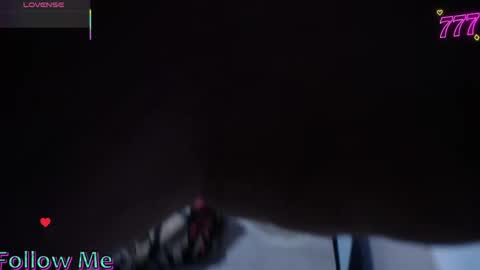 Snapshot of carolinhe_ chatting on May 22, 8:47 pm Carolinhe online show from May 22, 8:47 pm