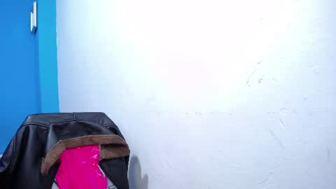 Snapshot of carolinhe_ chatting on July 25, 6:16 pm Carolinhe online show from July 25, 6:16 pm