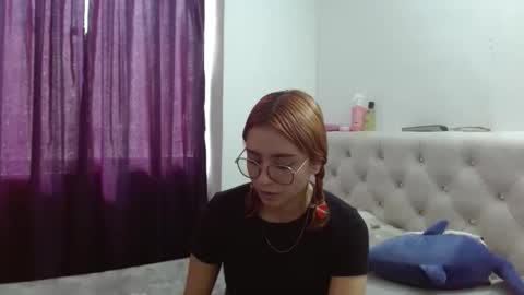 Snapshot of carolinnapinkman chatting on March 6, 7:43 pm carolinnapinkman online show from March 6, 7:43 pm