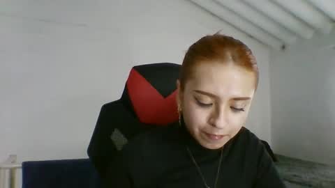Snapshot of carolinnapinkman chatting on June 3, 8:25 pm carolinnapinkman online show from June 3, 8:25 pm