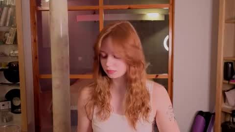 Snapshot of carolinnk chatting on January 31, 9:46 pm Caro online show from January 31, 9:46 pm