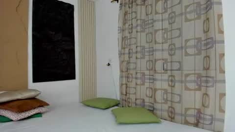 Snapshot of caroll_marquez chatting on July 21, 6:54 pm caroll_marquez online show from July 21, 6:54 pm