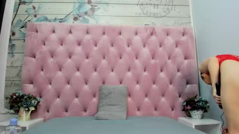 Snapshot of carollaoxy chatting on March 7, 6:02 am CarollaOxy online show from March 7, 6:02 am