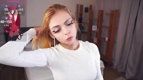 Snapshot of carolynnfernandez chatting on October 5, 8:40 pm Hello everyone Im Monica Its my first day Were going to have fun together online show from October 5, 8:40 pm