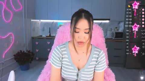 Snapshot of carpe_diemmm chatting on February 23, 11:58 pm Yummi online show from February 23, 11:58 pm