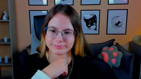 carrie_roses online show from September 25, 5:22 am