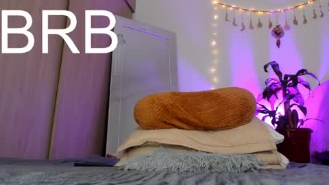 Snapshot of carriexwood chatting on February 26, 8:22 pm Nia  online show from February 26, 8:22 pm