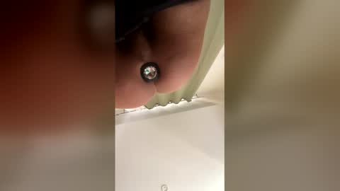 Snapshot of carrrigggg chatting on March 20, 12:10 pm carrrigggg online show from March 20, 12:10 pm