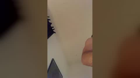 Snapshot of carsonesk90 chatting on April 1, 5:52 am carsonesk90 online show from April 1, 5:52 am