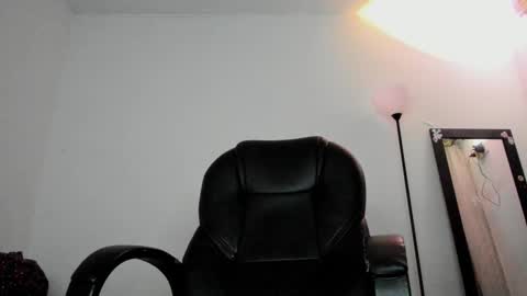 Snapshot of carterbrownbbc chatting on October 10, 3:22 pm Carter online show from October 10, 3:22 pm