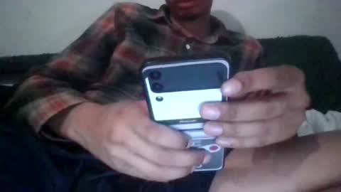 Snapshot of carvelj chatting on July 7, 4:15 am carvelj online show from July 7, 4:15 am