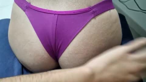 Snapshot of casaltenage chatting on December 18, 1:00 am casaltenage online show from December 18, 1:00 am