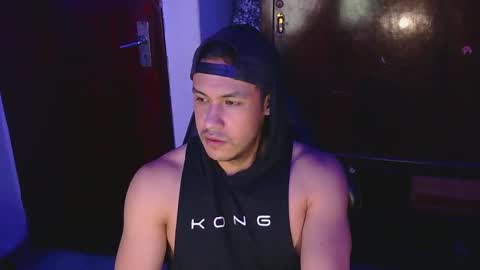      online show from March 6, 3:02 am