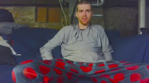 casey online show from December 14, 2:42 pm