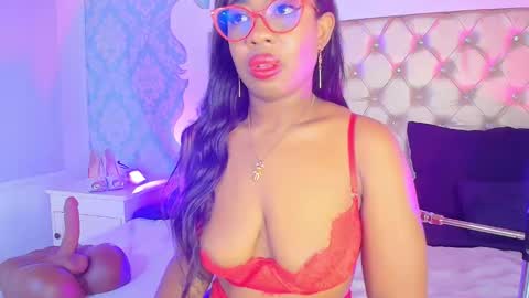 Snapshot of caseymoon chatting on May 13, 12:35 pm Casey online show from May 13, 12:35 pm