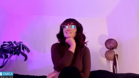 caprice online show from March 31, 7:25 pm