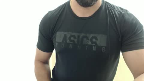 cashmastermuscle77 online show from December 5, 10:57 am