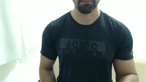 cashmastermuscle77 online show from May 4, 10:17 pm