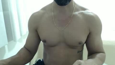 cashmastermuscle77 online show from May 14, 3:02 am