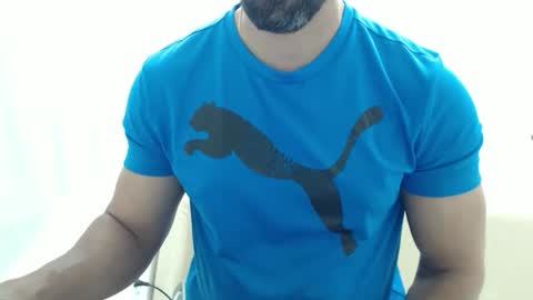 cashmastermuscle77 online show from May 17, 12:01 pm