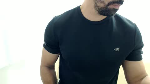 cashmastermuscle77 online show from June 6, 7:07 pm