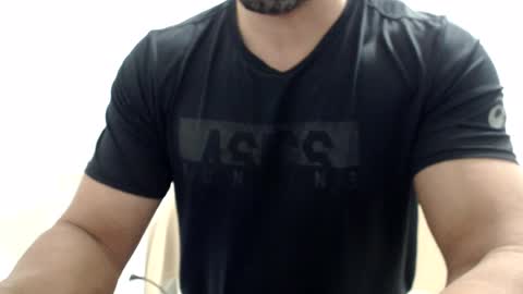 cashmastermuscle77 online show from July 10, 10:51 am