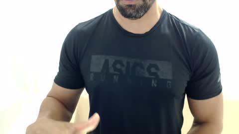 cashmastermuscle77 online show from August 3, 10:32 am