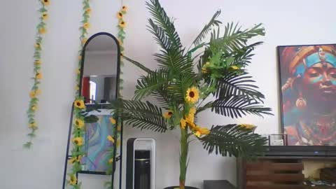Snapshot of cashy_meal chatting on May 19, 7:26 am cashy_meal online show from May 19, 7:26 am