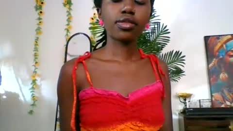 Snapshot of cashy_meal chatting on May 28, 4:43 am cashy_meal online show from May 28, 4:43 am