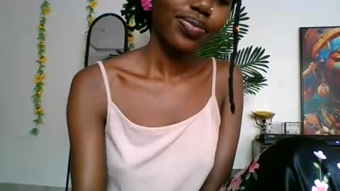 Snapshot of cashy_meal chatting on May 30, 8:00 am cashy_meal online show from May 30, 8:00 am