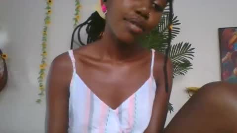 Snapshot of cashy_meal chatting on June 3, 2:33 pm cashy_meal online show from June 3, 2:33 pm