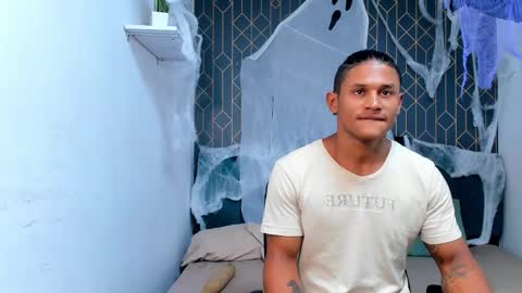 Snapshot of casike_978 chatting on November 2, 7:27 pm Casike online show from November 2, 7:27 pm