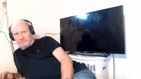 Snapshot of casinocam chatting on July 28, 6:07 pm CasinoCam online show from July 28, 6:07 pm