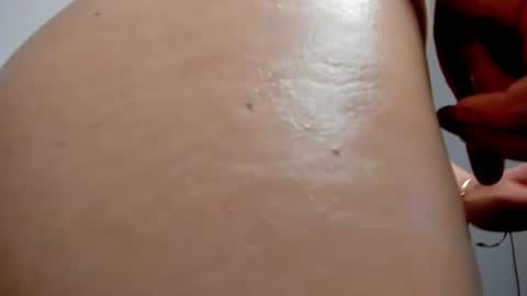 Snapshot of cassandra_caiin chatting on June 12, 4:44 am Cassie online show from June 12, 4:44 am