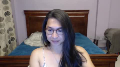 cassandra_drip online show from September 17, 7:37 pm